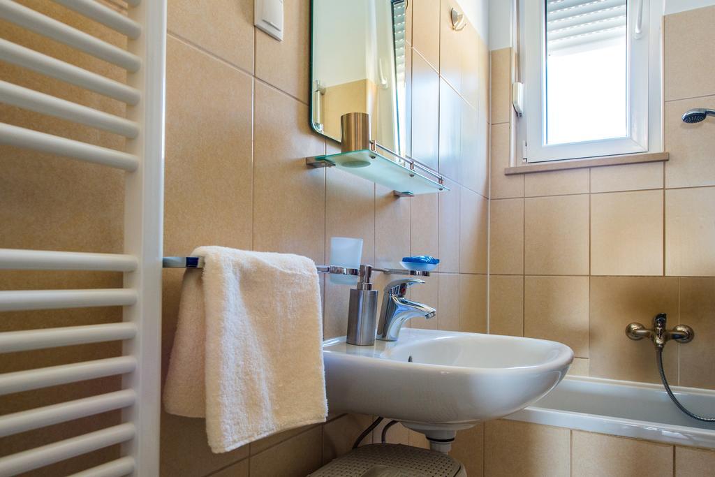 Apartment Dominik Подстрана Экстерьер фото